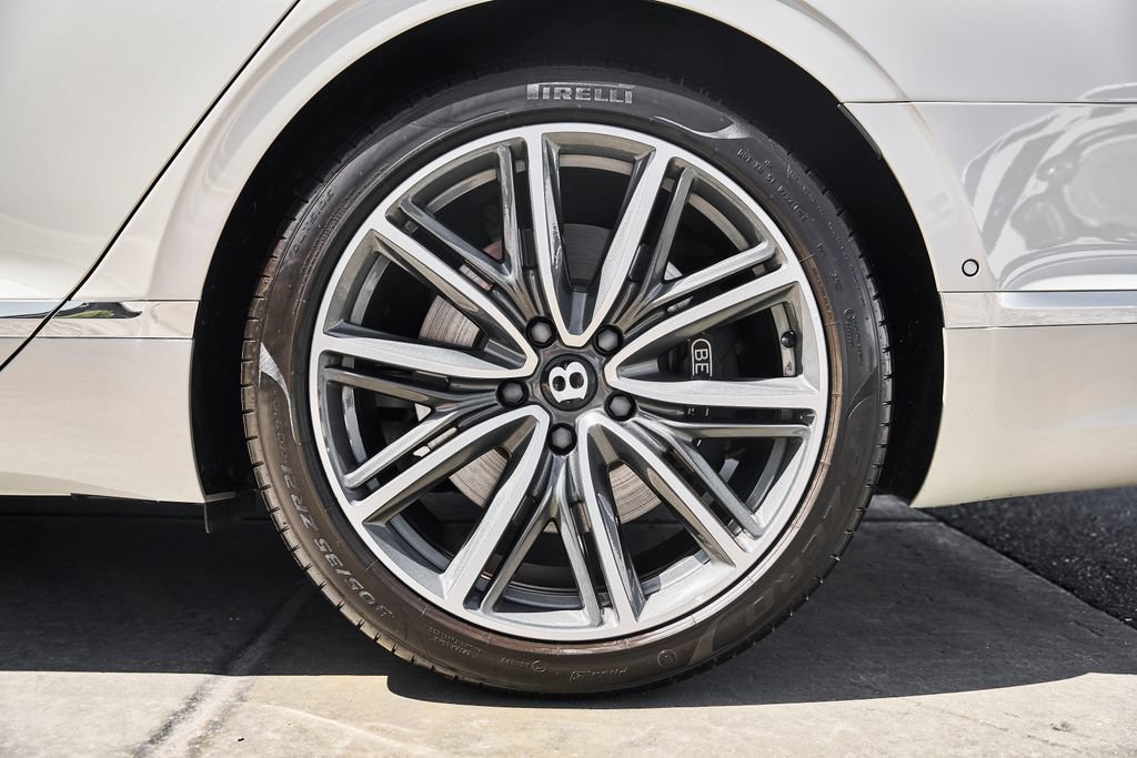 Used 2022 Bentley Flying Spur W12 AWD/4WD image 18