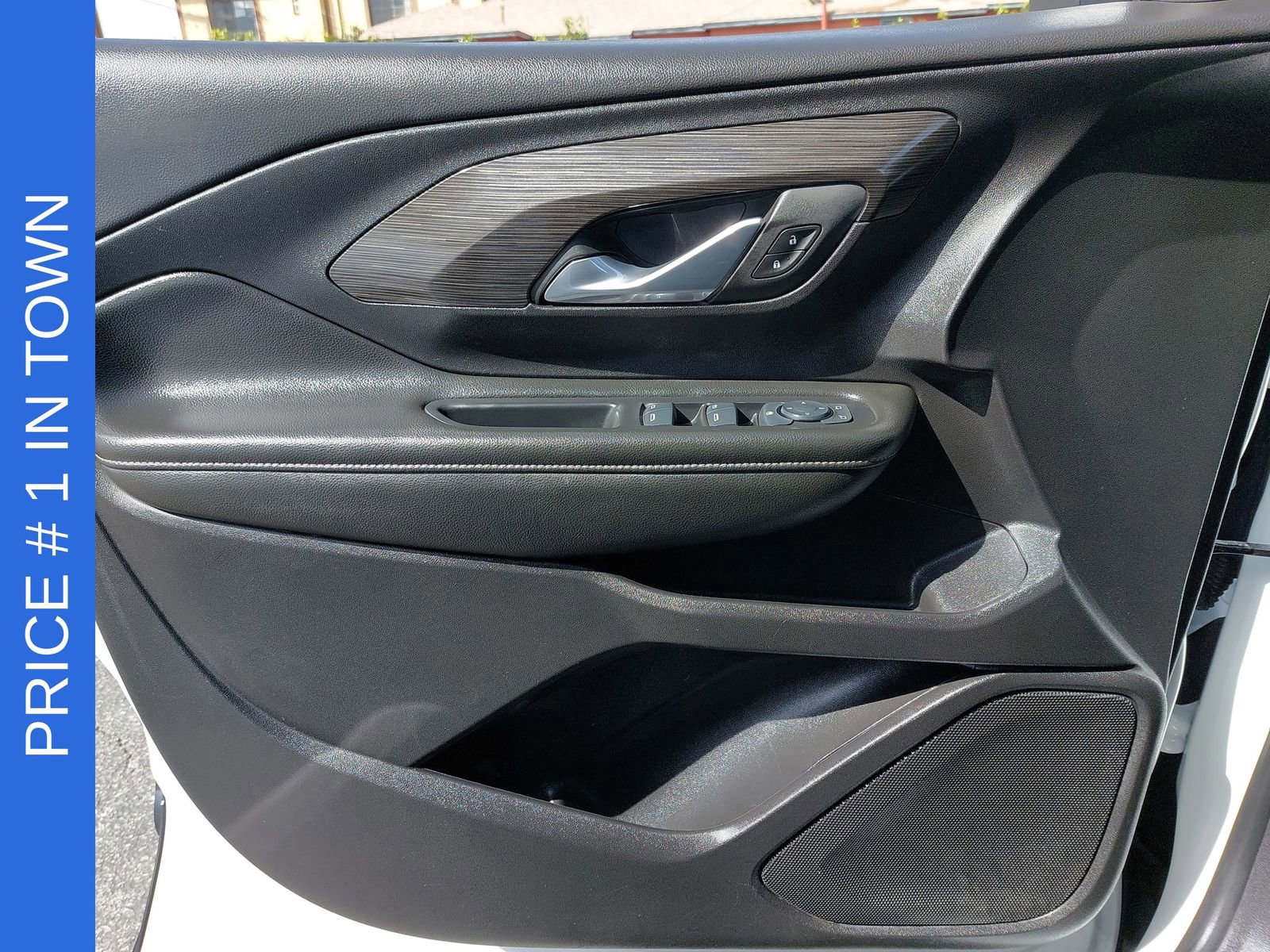 Used 2024 GMC Terrain SLE AWD/4WD image 26