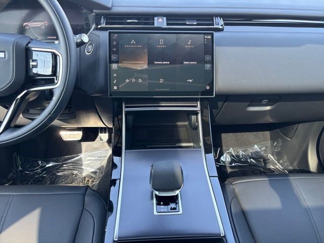 New 2026 Land Rover Range Rover Velar Dynamic SE image 17