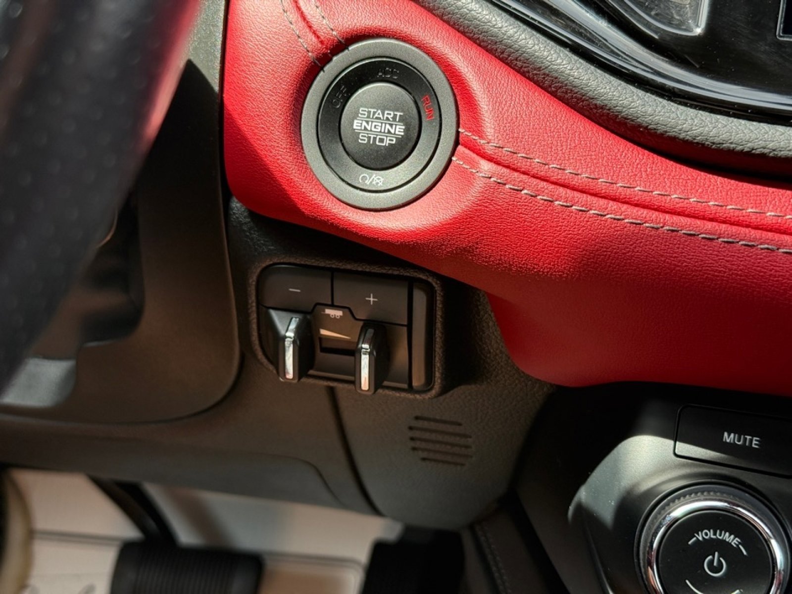 Used 2022 Dodge Durango R/T w/ Trailer Tow Group IV image 44