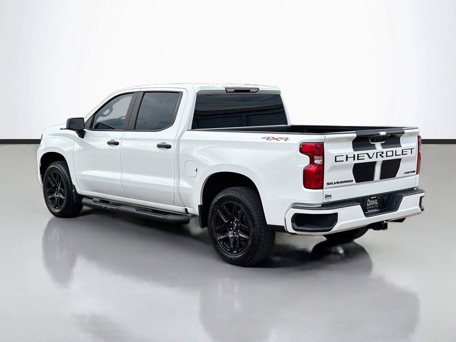 Used 2022 Chevrolet Silverado 1500 Custom w/ Rally Edition AWD/4WD image 10