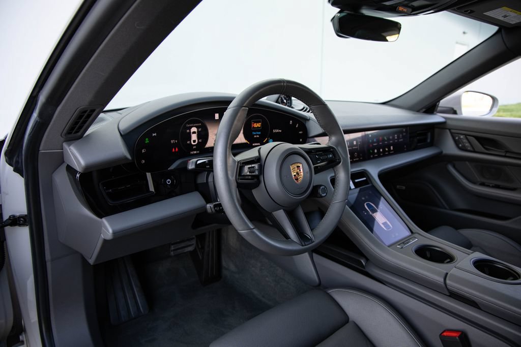 Used 2022 Porsche Taycan 4S AWD/4WD image 20