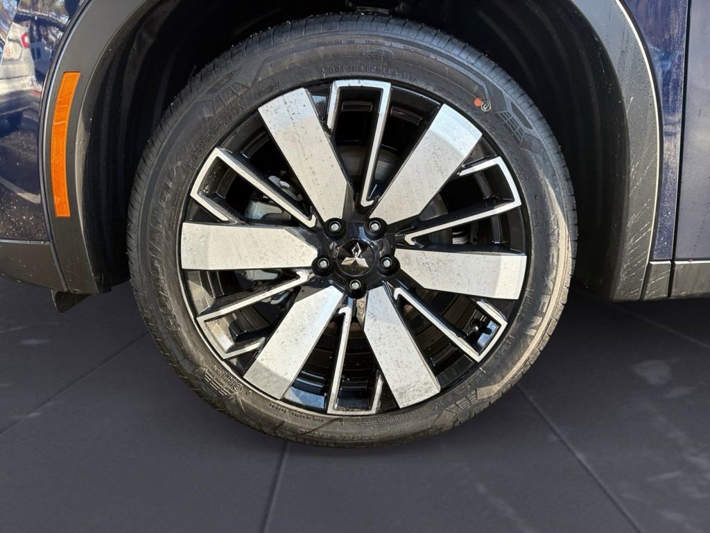 New 2026 Mitsubishi Outlander SE image 19