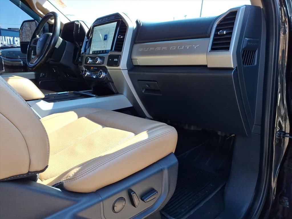 Certified 2022 Ford F350 Lariat w/ Lariat Ultimate Package image 11