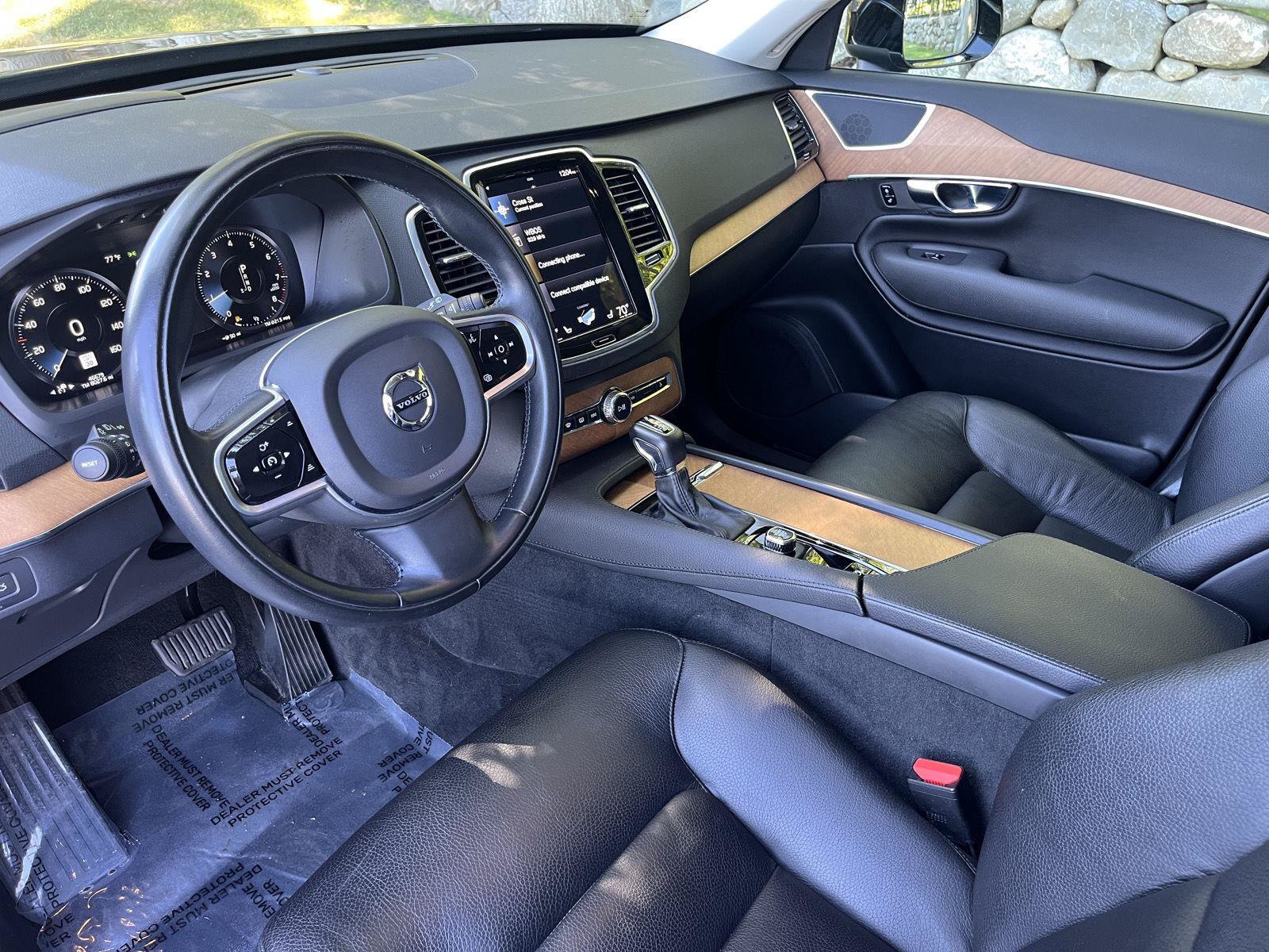 Used 2022 Volvo XC90 T6 Momentum w/ Advanced Package AWD/4WD image 6