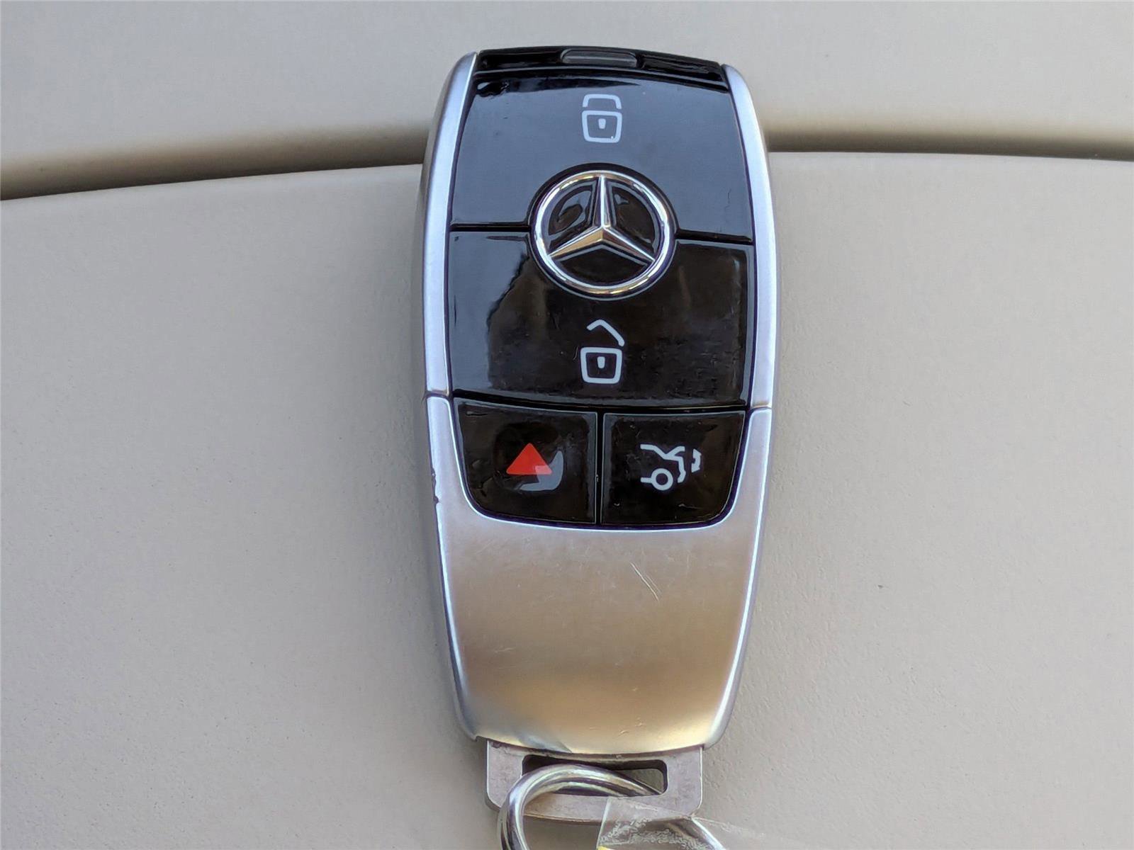 Used 2019 Mercedes-Benz S 560 Sedan image 31