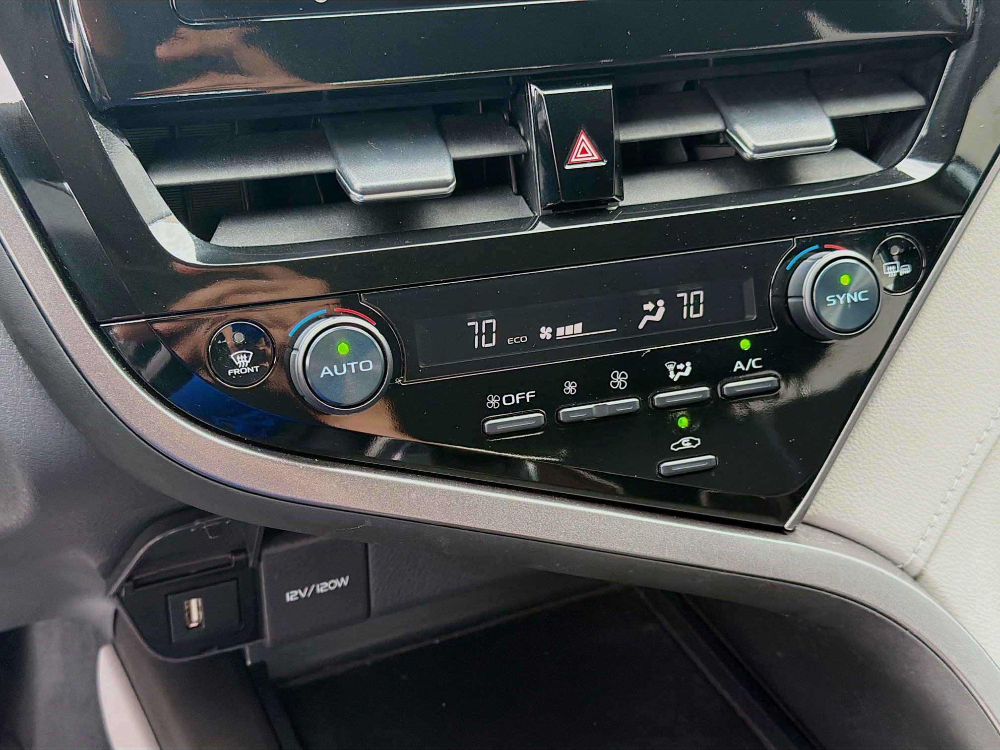 Used 2024 Toyota Camry LE FWD image 14