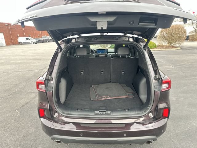 Used 2023 Ford Escape ST-Line w/ Tech Pack #1 AWD/4WD image 23