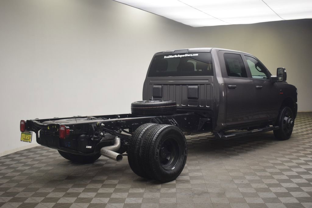 New 2026 RAM 3500 Tradesman AWD/4WD image 6