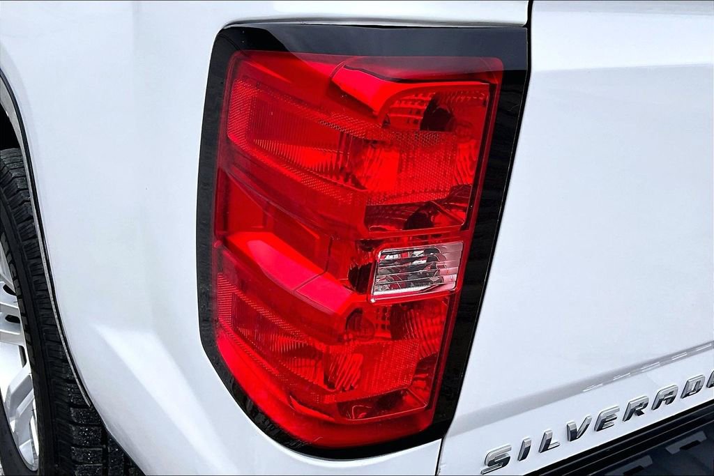 Used 2018 Chevrolet Silverado 1500 LT w/ LT Convenience Package image 22