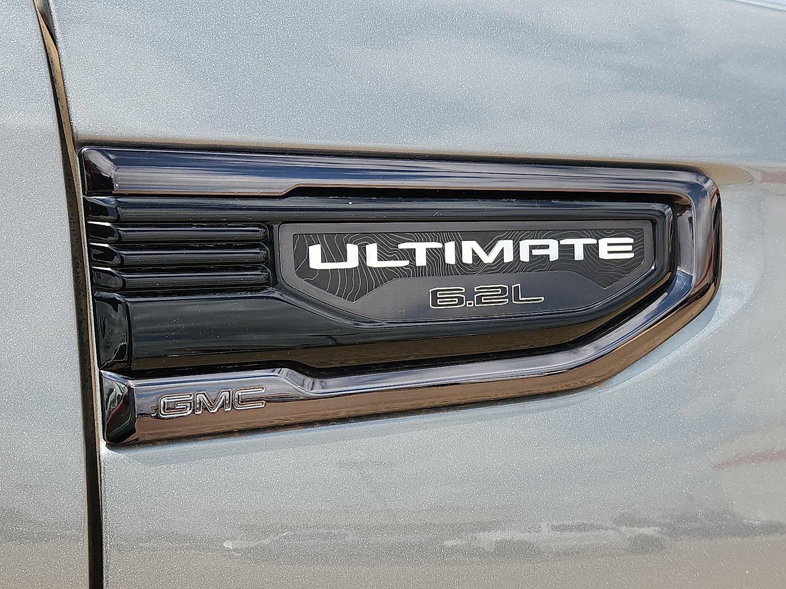 Used 2024 GMC Sierra 1500 Denali Ultimate AWD/4WD image 8
