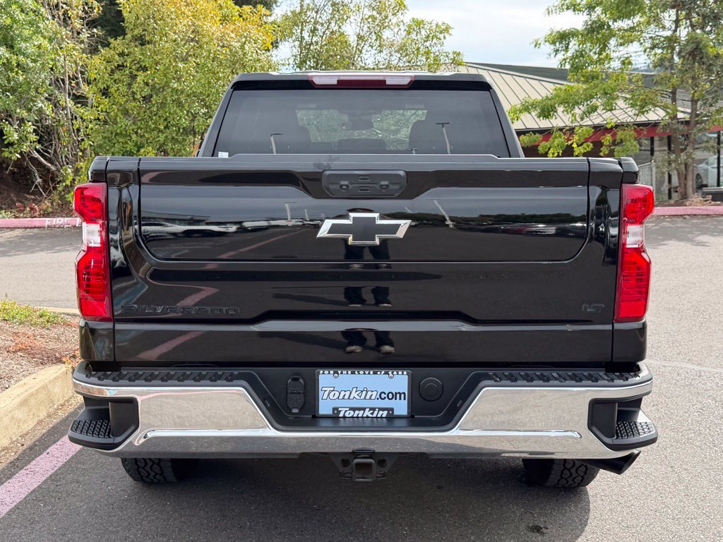 Used 2023 Chevrolet Silverado 1500 LT w/ LPO, Dark Essentials Package AWD/4WD image 6