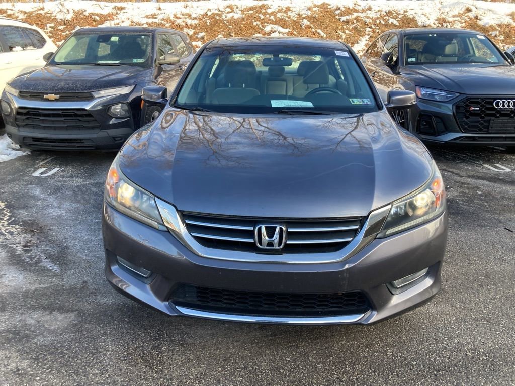 Used 2013 Honda Accord EX image 2