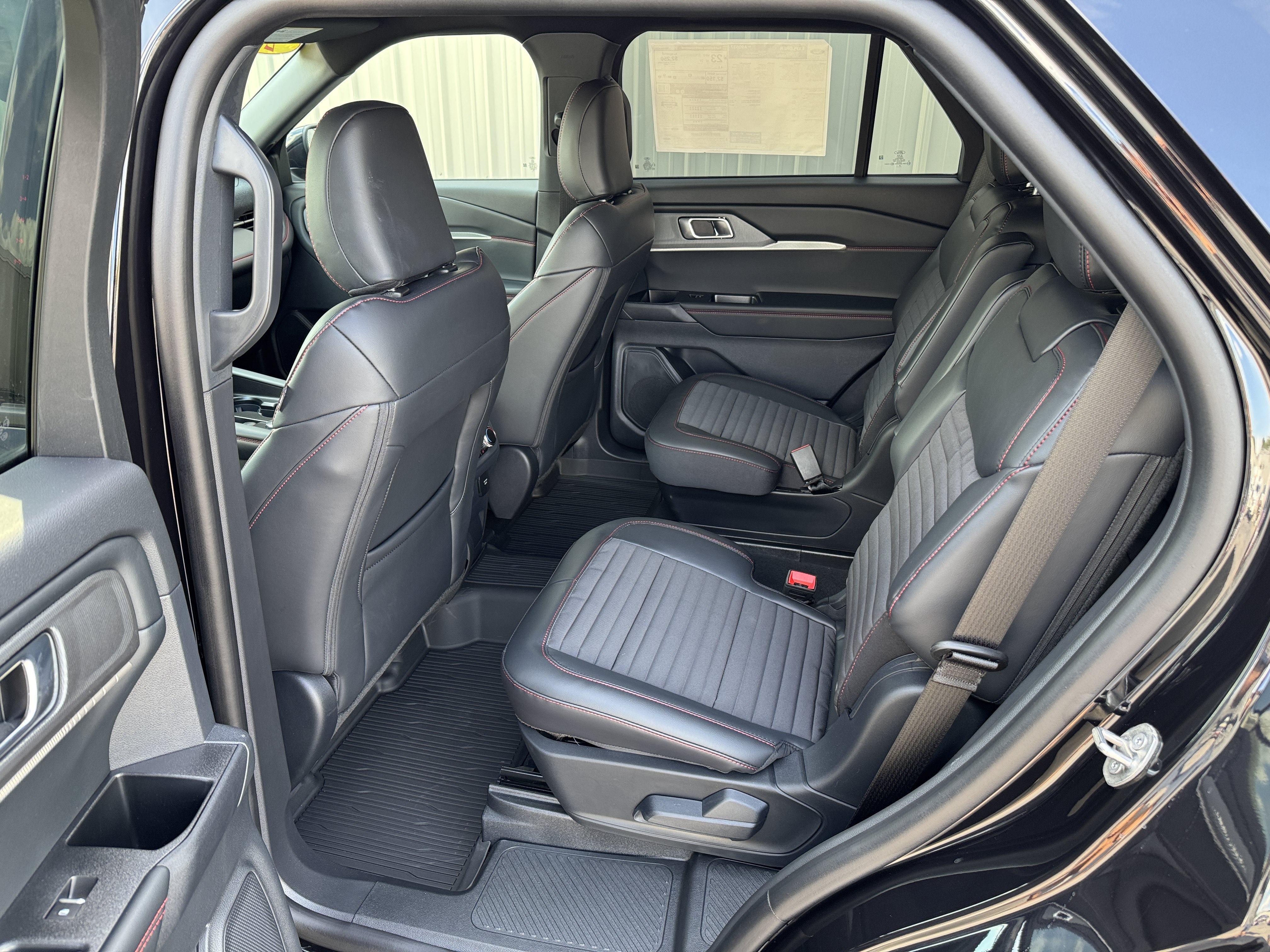 New 2026 Ford Explorer ST-Line w/ ST-Line Street Pack AWD/4WD image 31