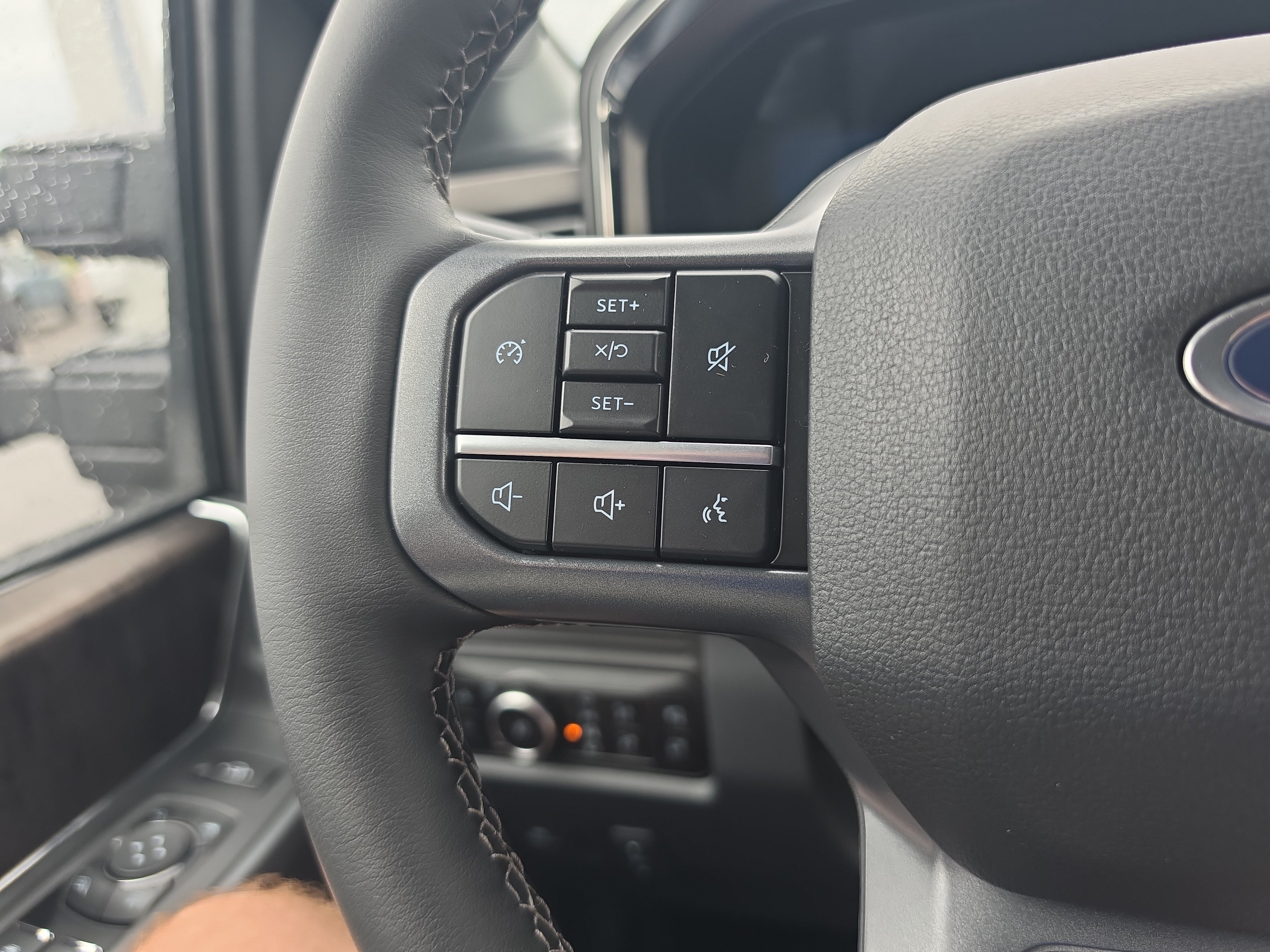 New 2026 Ford F250 Lariat w/ Black Appearance Package AWD/4WD image 22