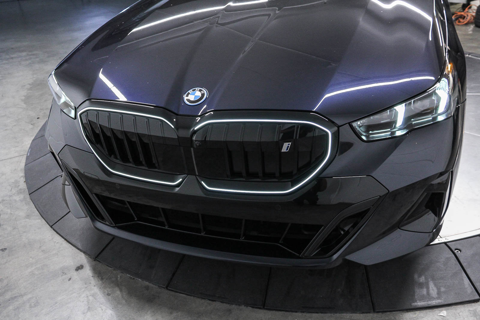 New 2026 BMW i5 eDrive40 w/ M Sport Package image 11