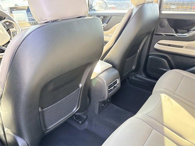 New 2026 Lincoln Corsair Reserve image 17