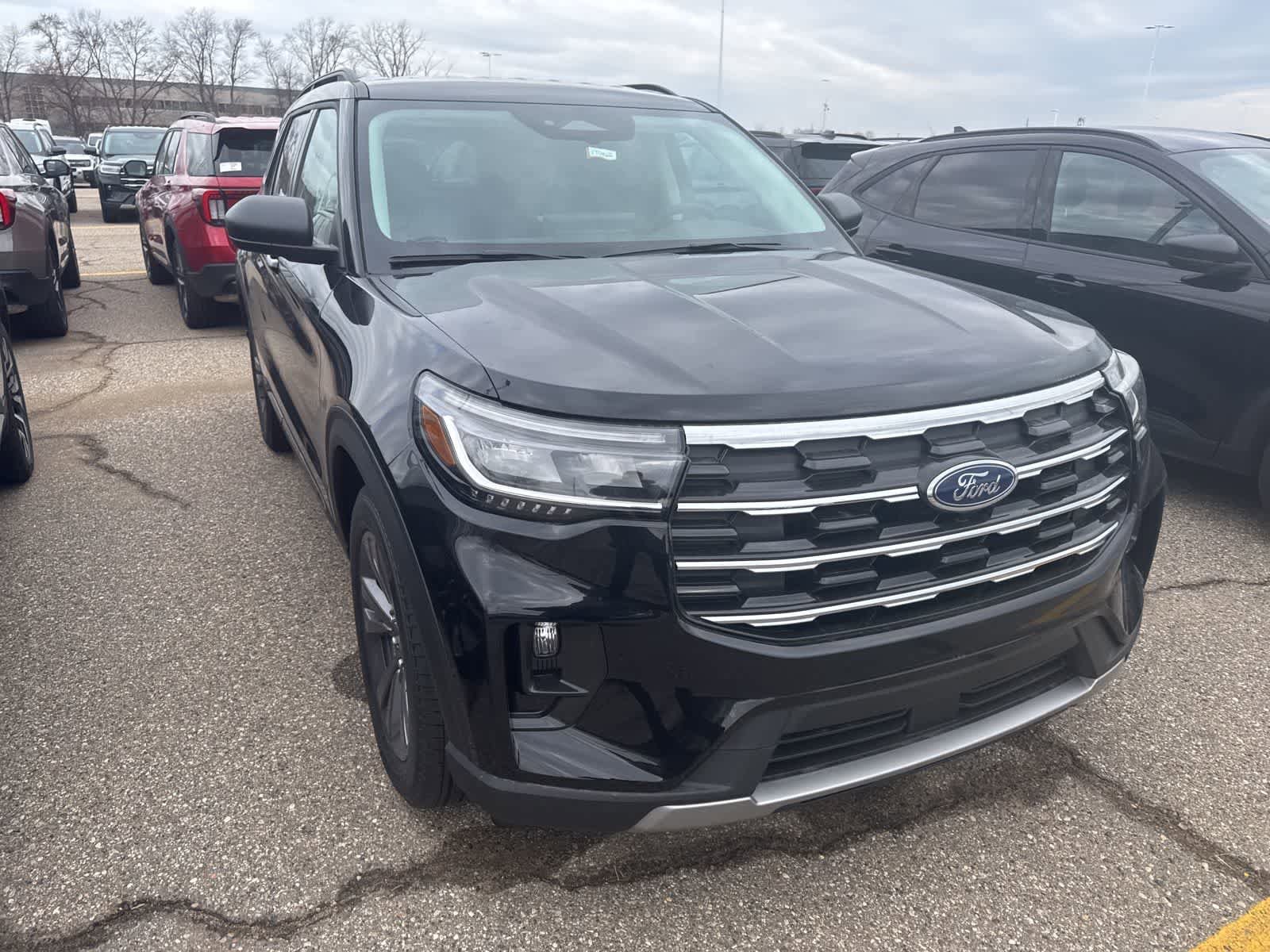 New 2026 Ford Explorer Active w/ Active Comfort Package AWD/4WD image 25