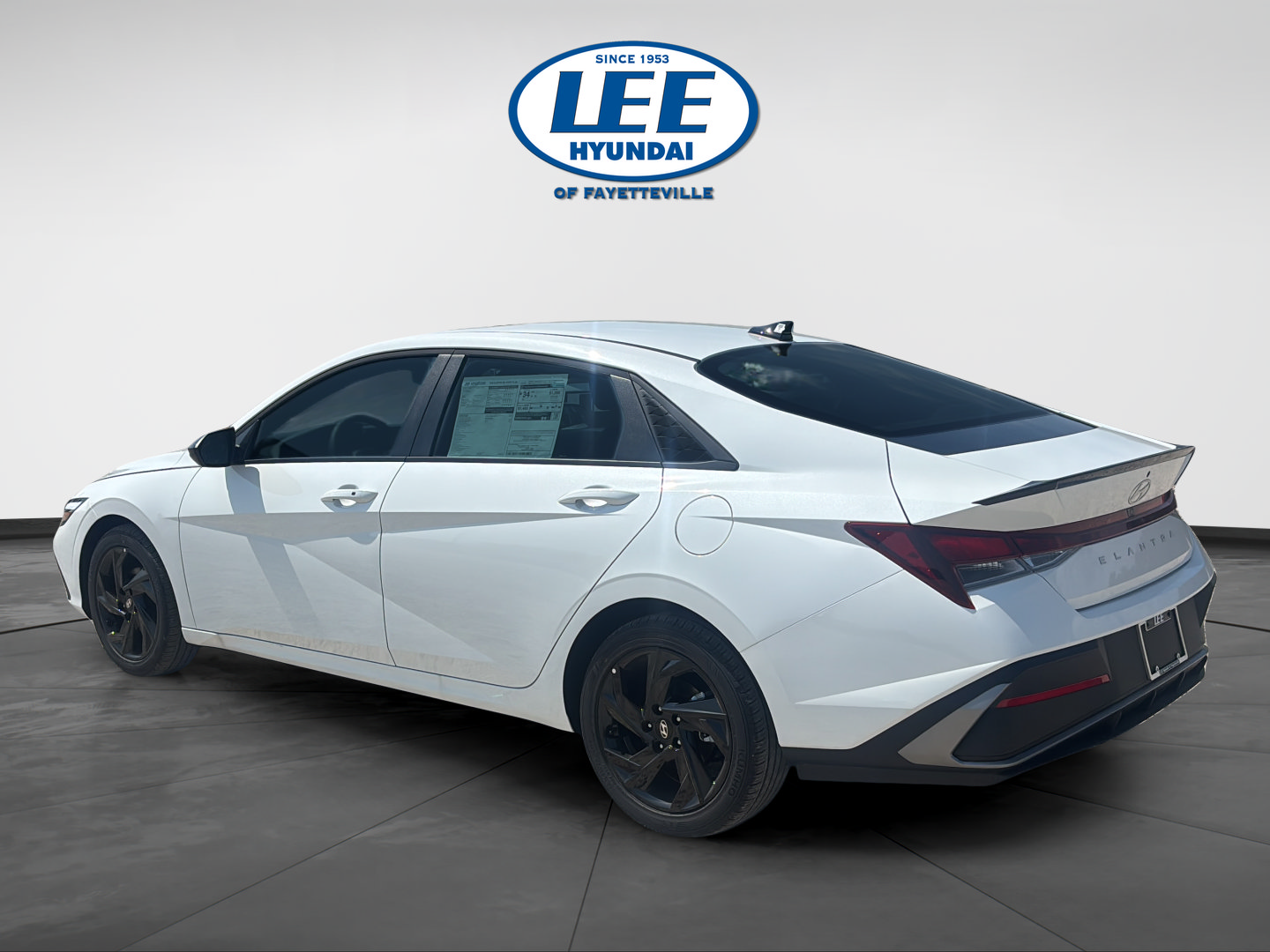 New 2026 Hyundai Elantra SEL Sport FWD image 5