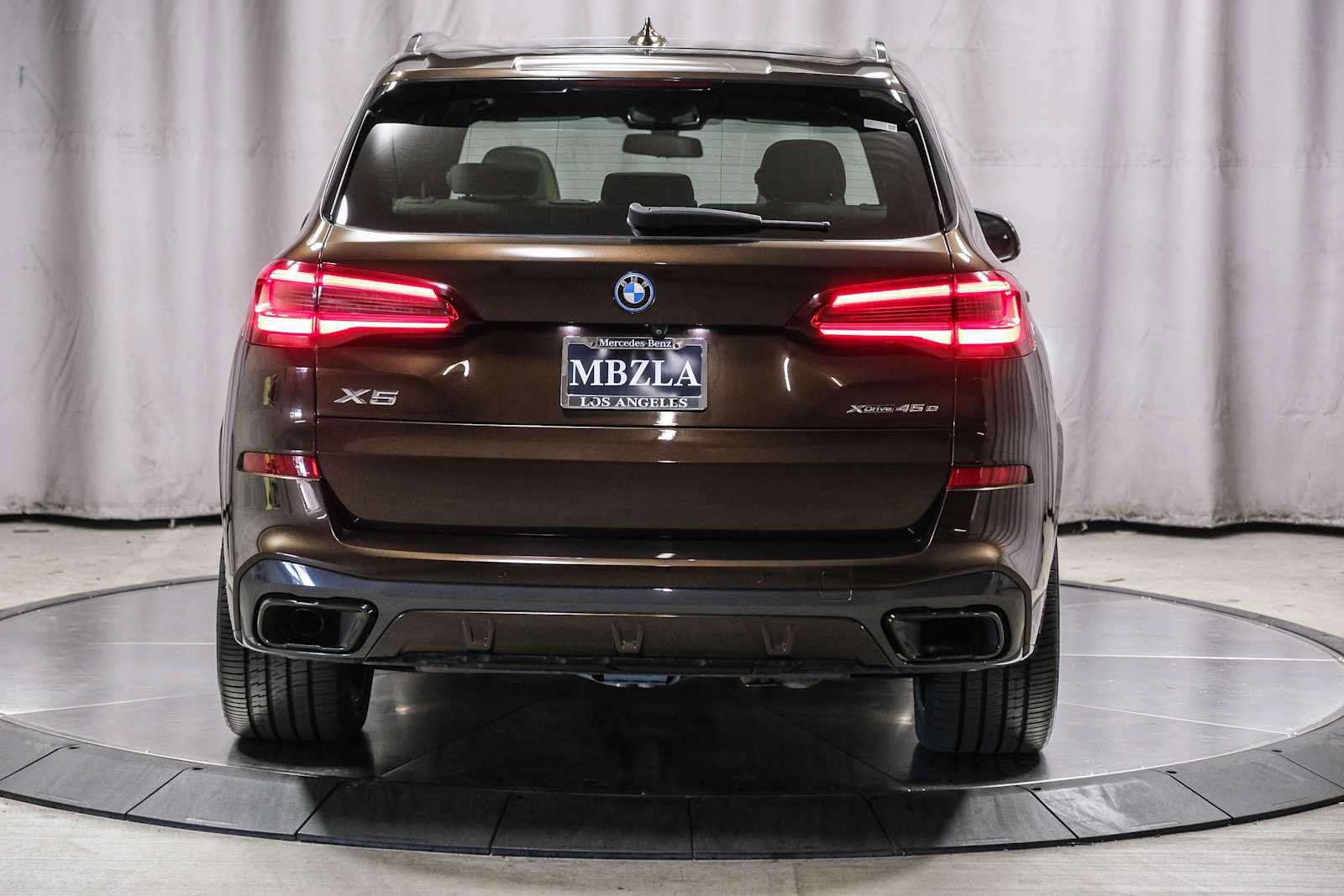 Used 2022 BMW X5 xDrive45e AWD/4WD image 3