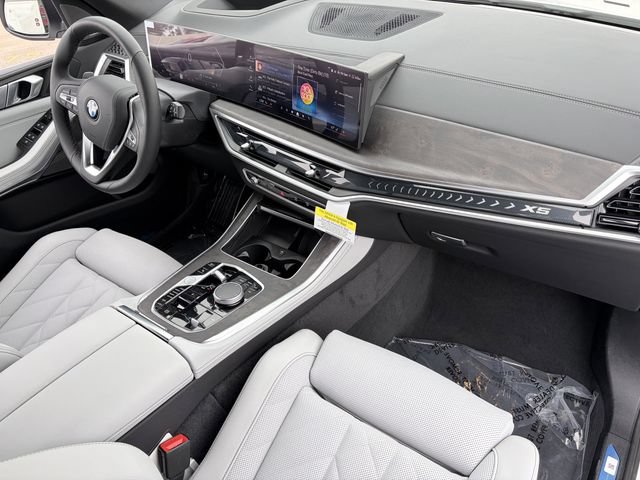 Used 2026 BMW X5 xDrive40i AWD/4WD image 12