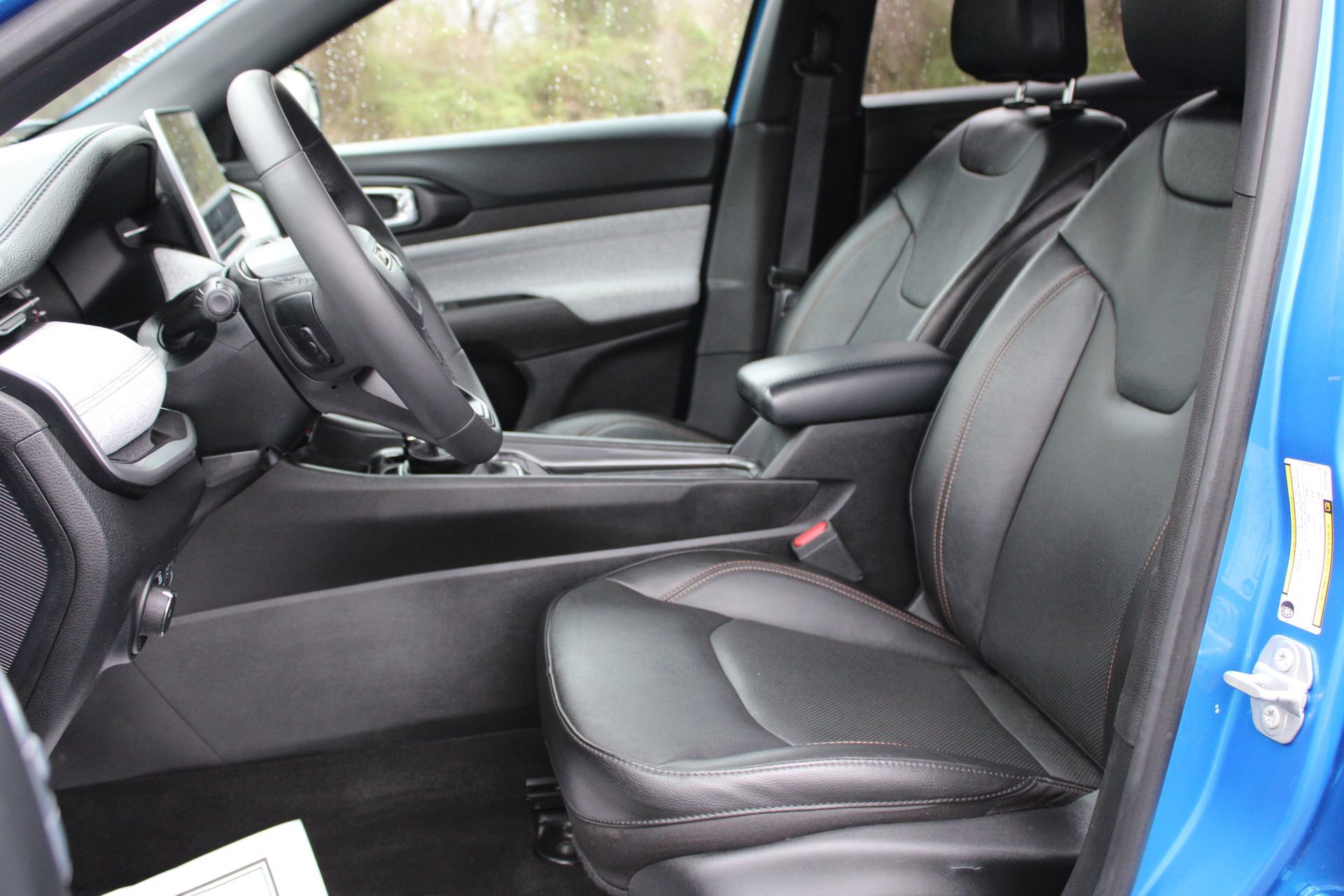 Used 2023 Jeep Compass Latitude image 13