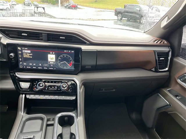 Used 2024 GMC Sierra 2500 Denali w/ Denali Reserve Package image 17