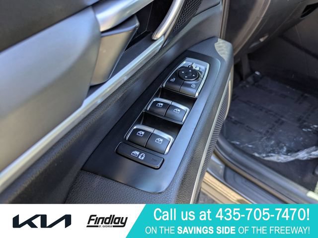 Used 2022 Kia Telluride S AWD/4WD image 14