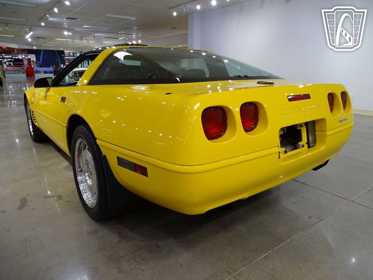 Used 1996 Chevrolet Corvette Coupe RWD image 10