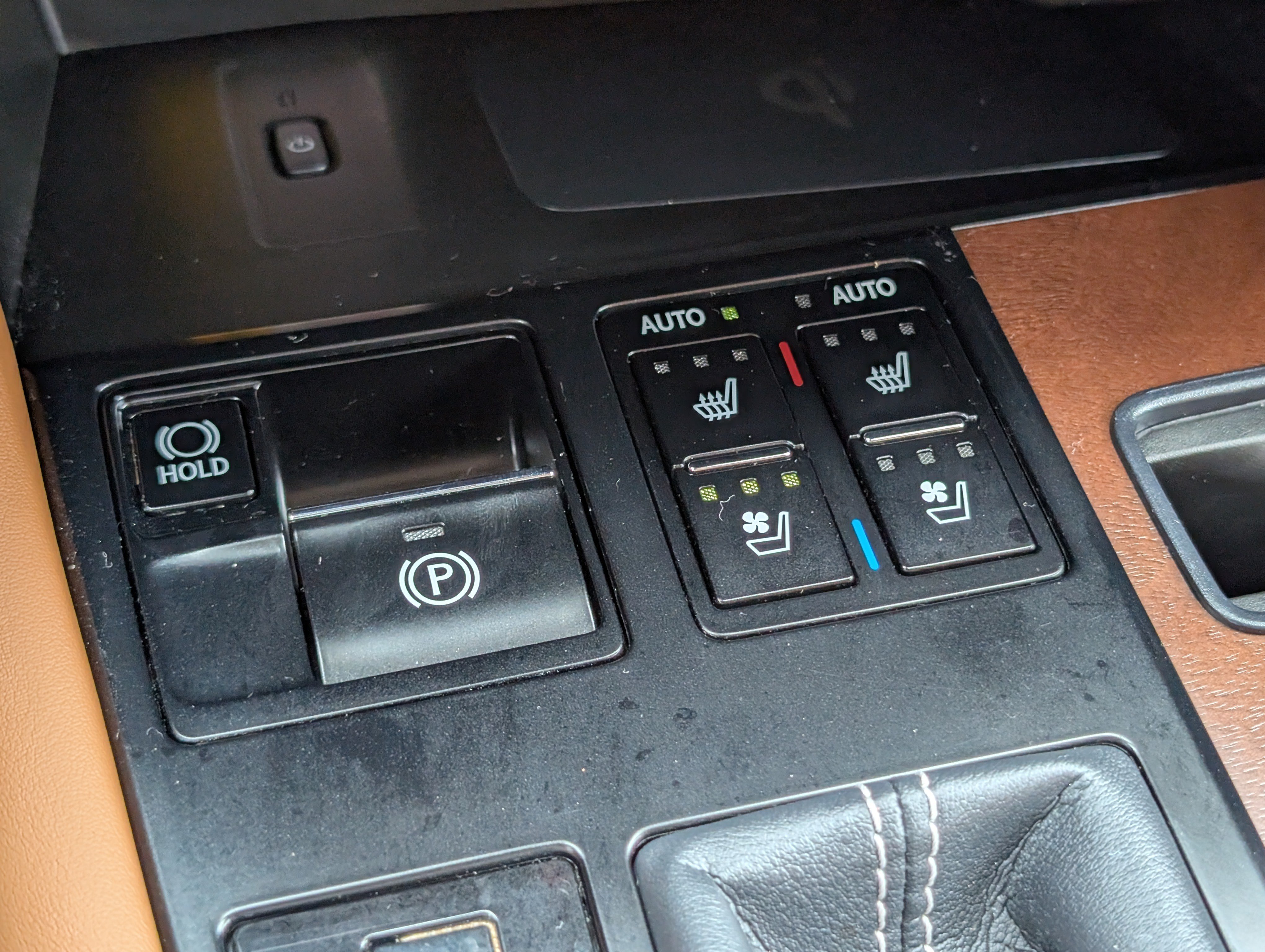 Used 2022 Lexus RX 350L FWD w/ Premium Package image 22