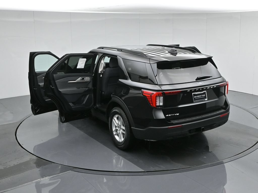 New 2026 Ford Explorer Active RWD image 38