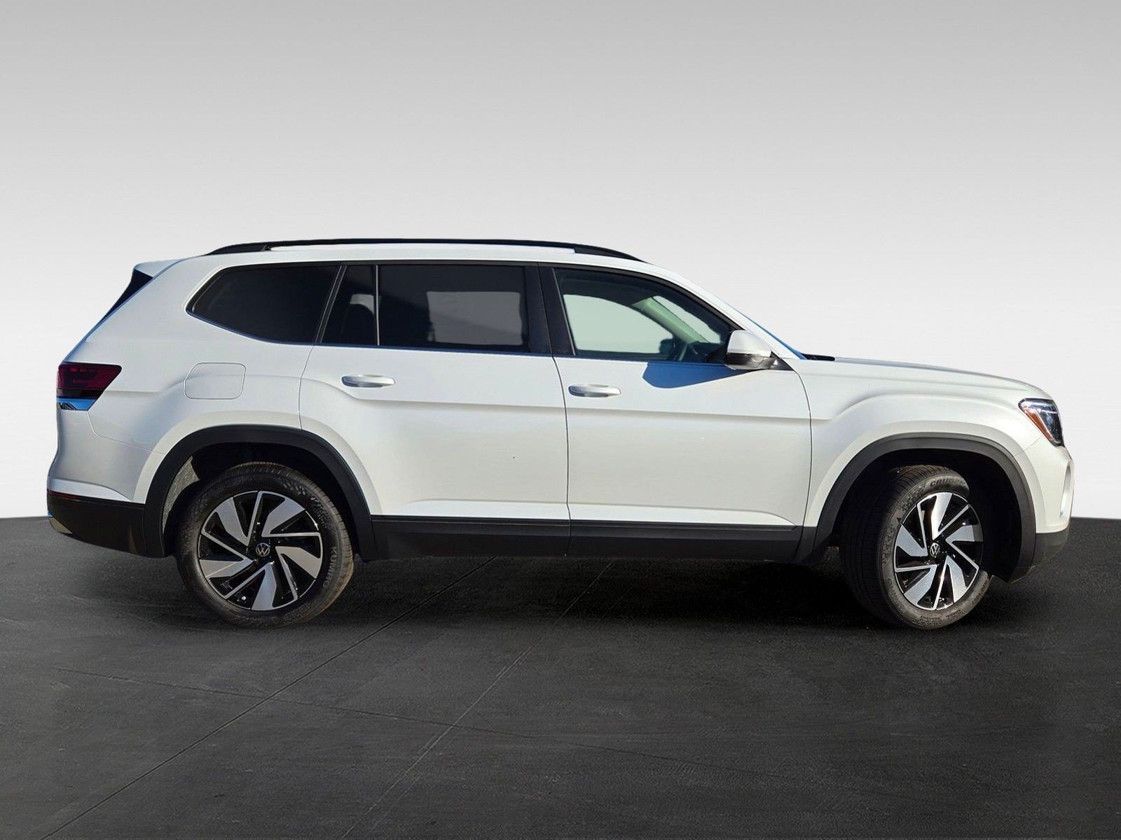 New 2026 Volkswagen Atlas SE AWD/4WD image 4