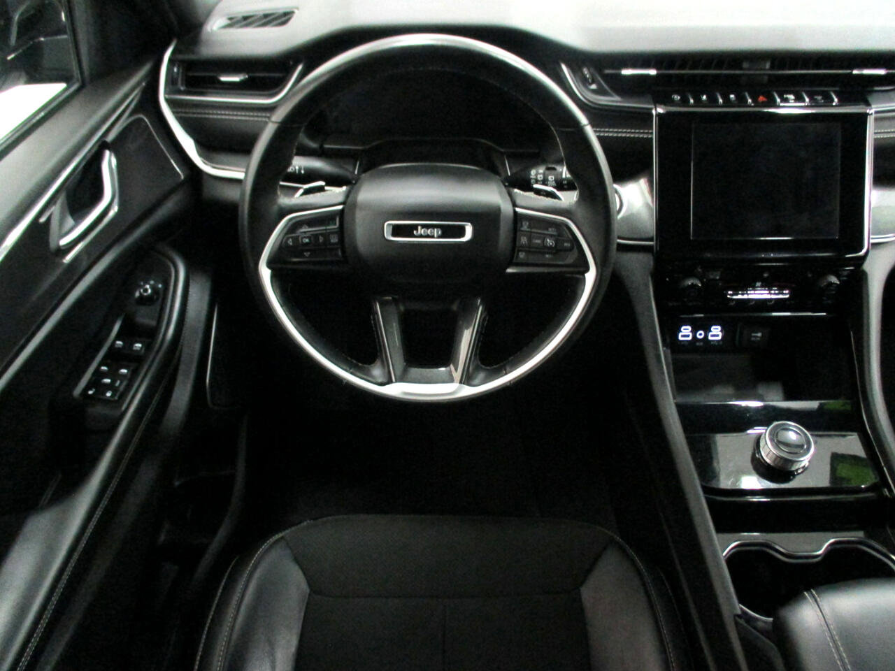 Used 2022 Jeep Grand Cherokee Altitude image 15