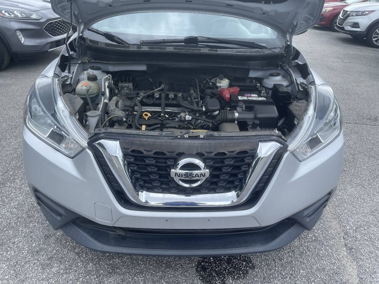 Used 2018 Nissan Kicks SV FWD image 30