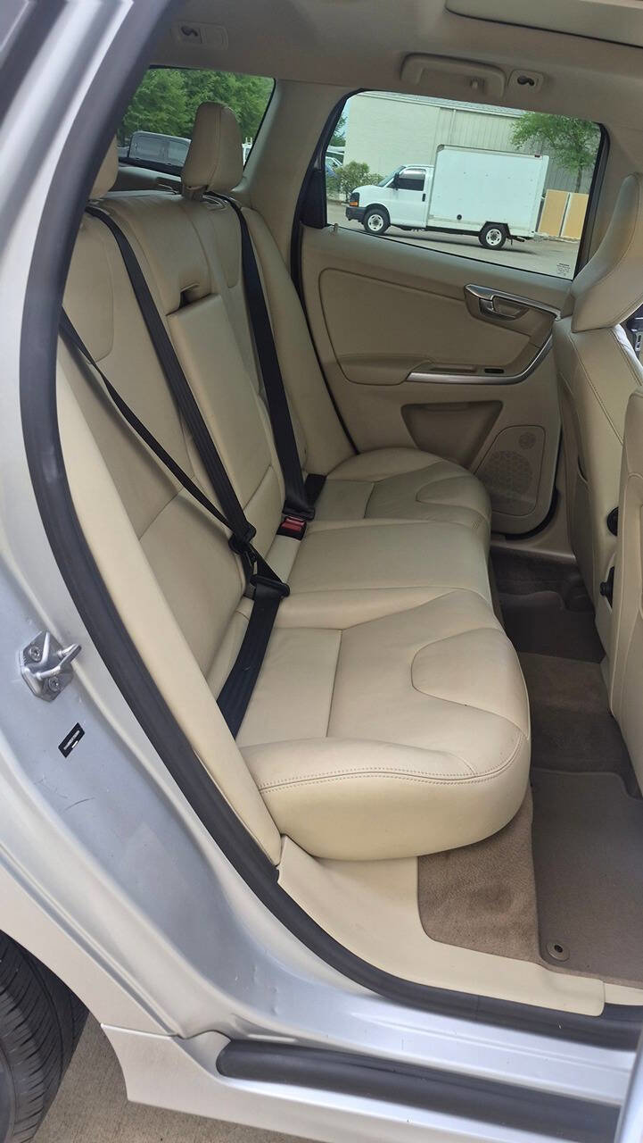 Used 2015 Volvo XC60 T5 Platinum FWD image 54