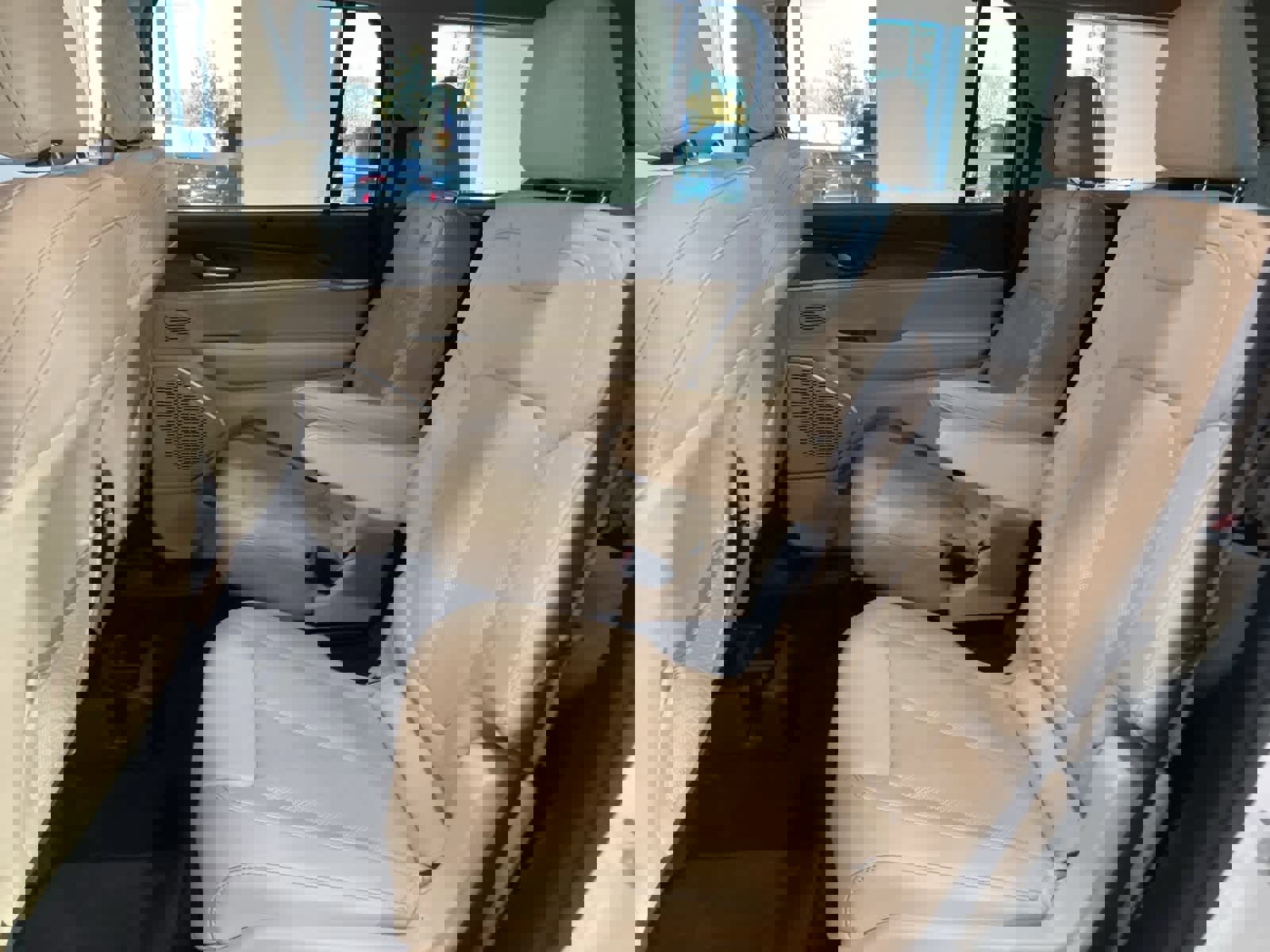 Used 2022 Jeep Grand Cherokee L Limited w/ Luxury Tech Group II image 29