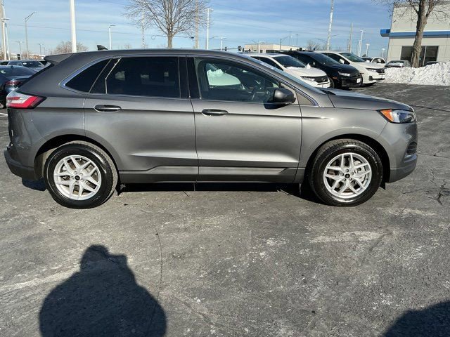 Used 2024 Ford Edge SEL image 2