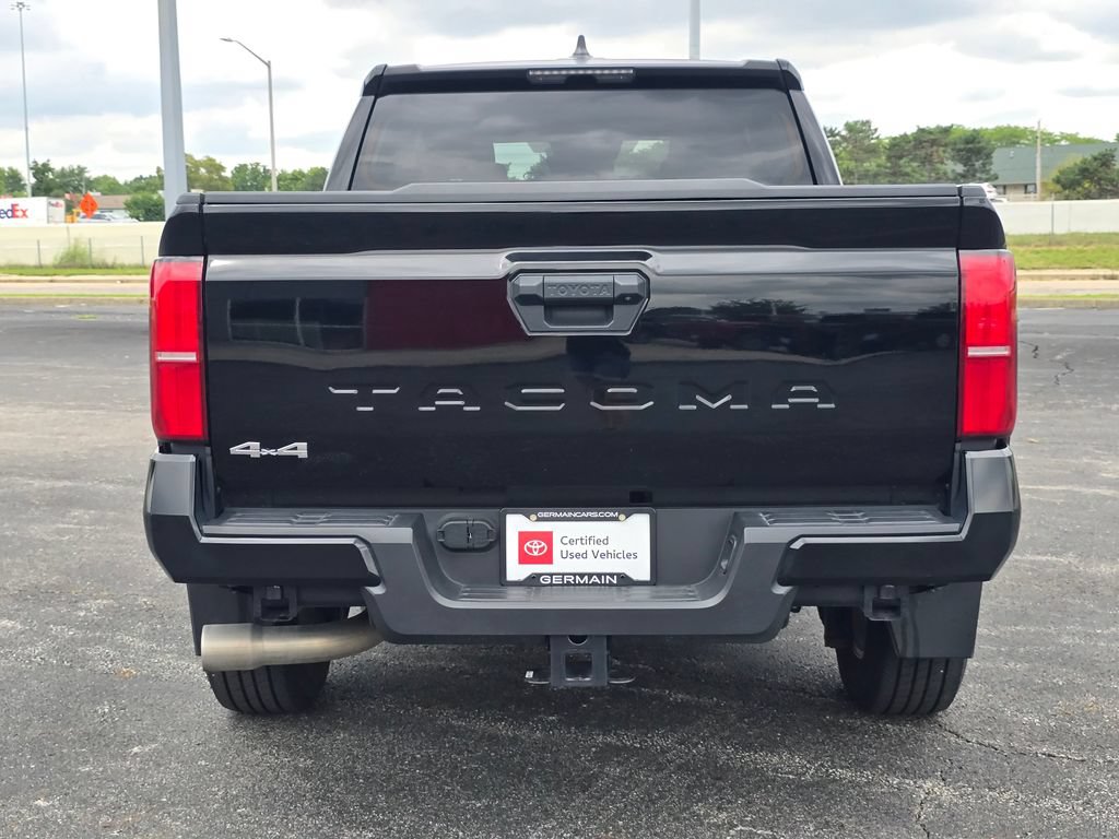 Certified 2024 Toyota Tacoma SR5 AWD/4WD image 15