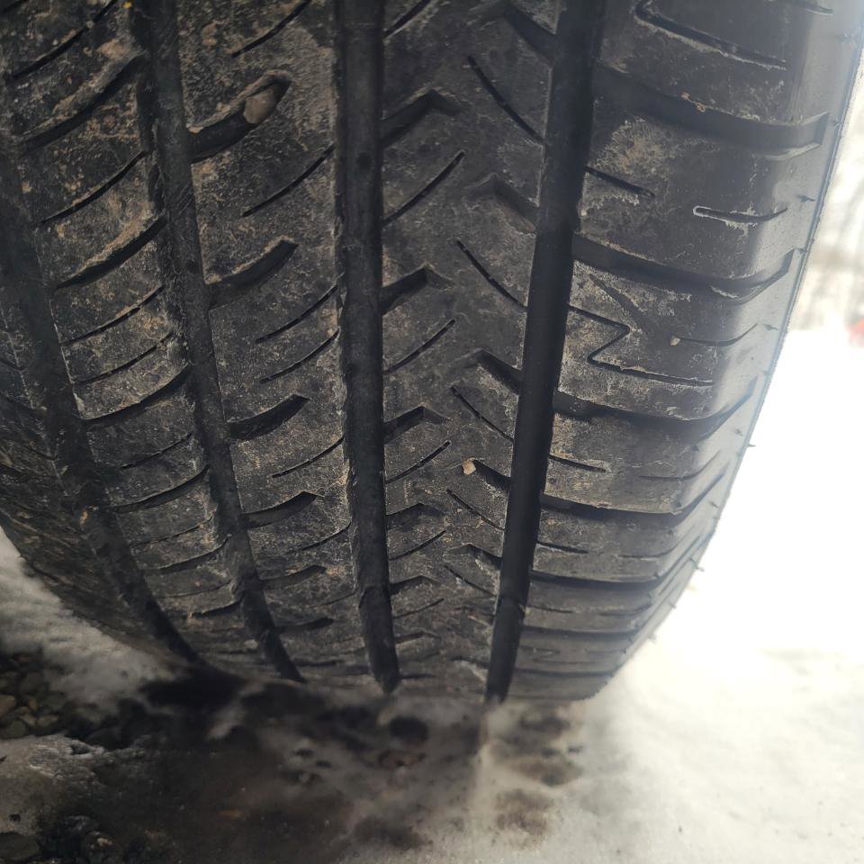 Used 2022 Chrysler Voyager LX image 41