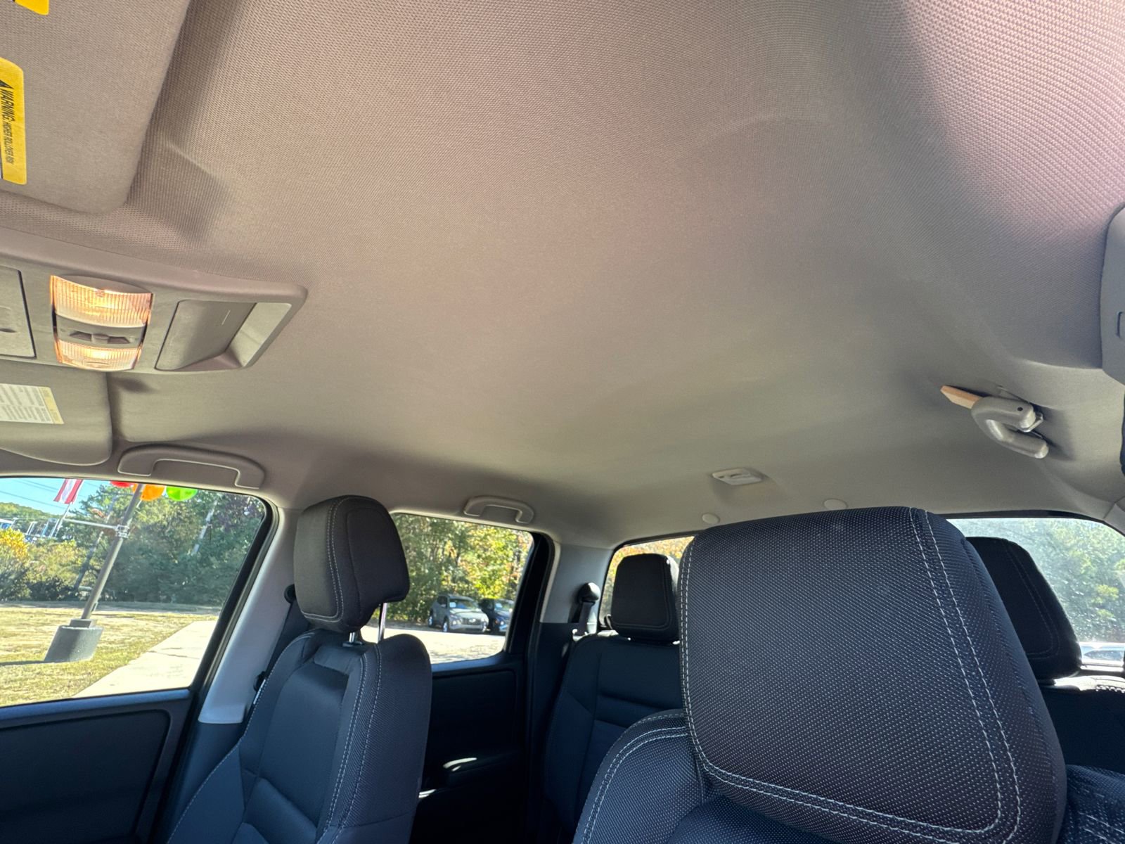 Used 2024 Nissan Frontier SV w/ SV Convenience Package image 29