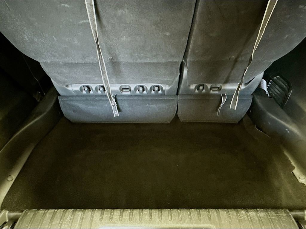 Used 2025 Chrysler Pacifica Limited FWD image 35