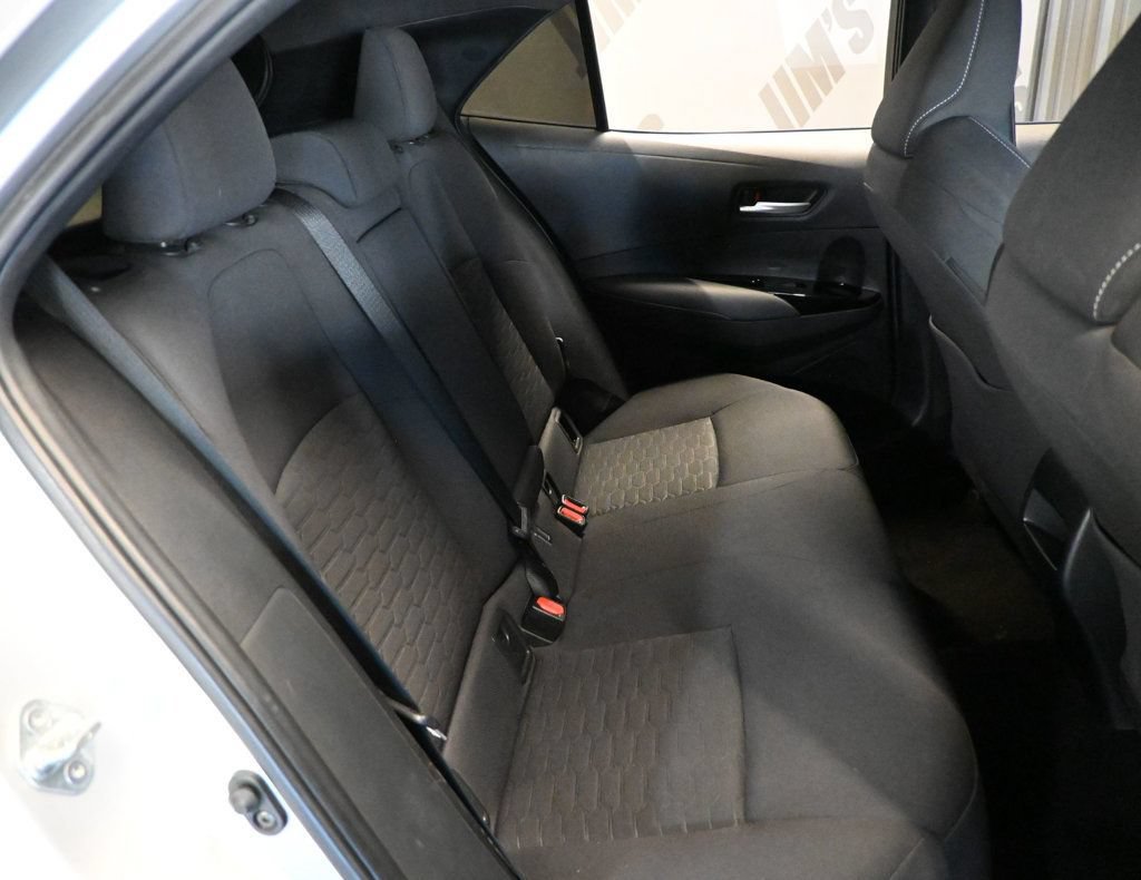 Used 2022 Toyota Corolla SE FWD image 18