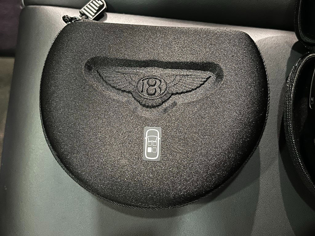 Used 2019 Bentley Bentayga image 68
