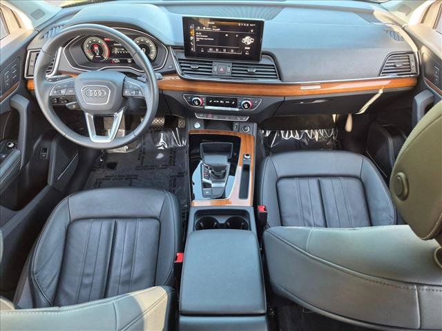 Certified 2023 Audi Q5 2.0T Premium Plus w/ Premium Plus Package AWD/4WD image 16