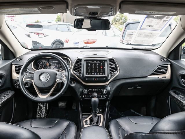 Used 2017 Jeep Cherokee Limited FWD image 13