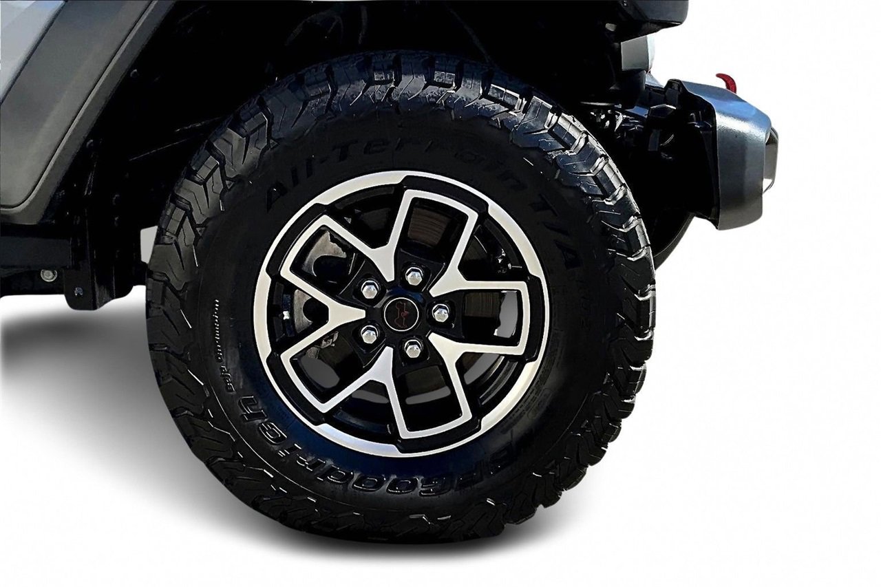 Used 2024 Jeep Wrangler Unlimited Rubicon image 31