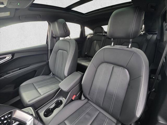 Used 2023 Audi Q4 e-tron Premium Plus w/ Premium Plus image 14