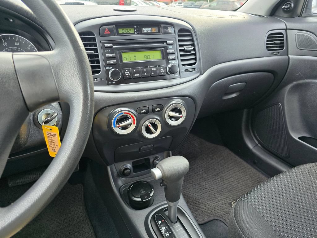 Used 2008 Hyundai Accent GS FWD image 23