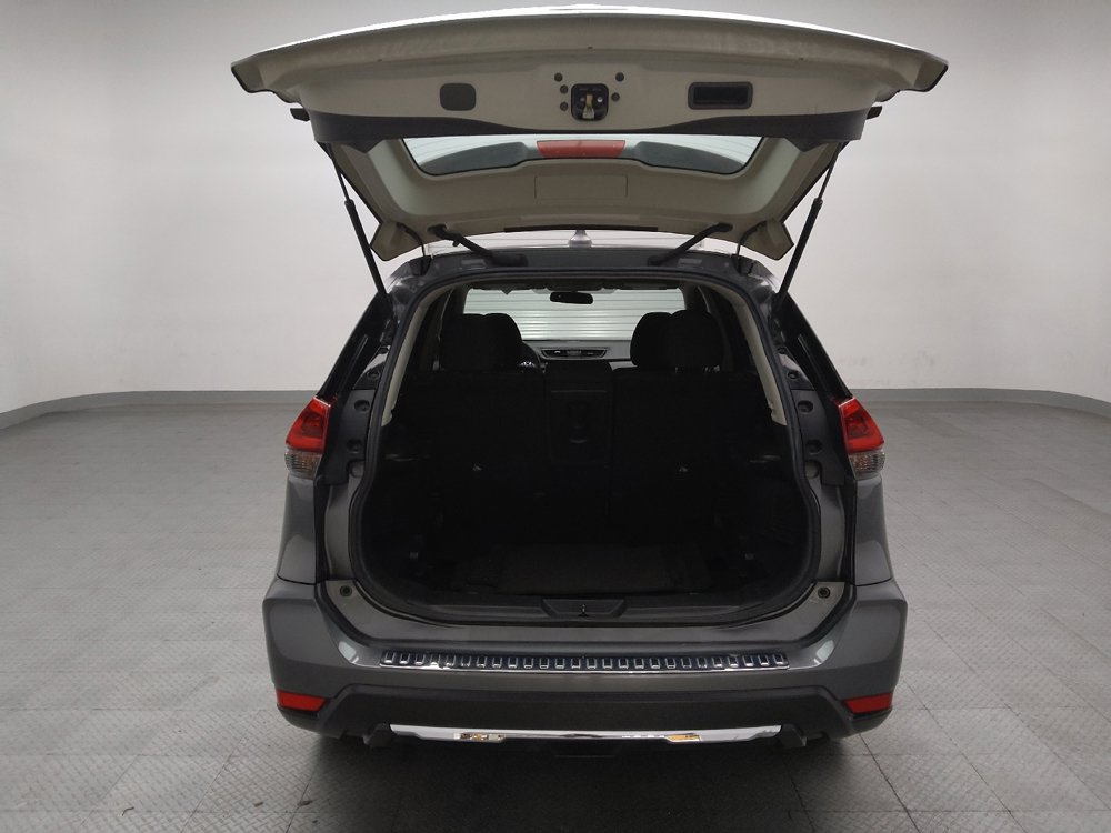 Used 2018 Nissan Rogue S FWD image 29