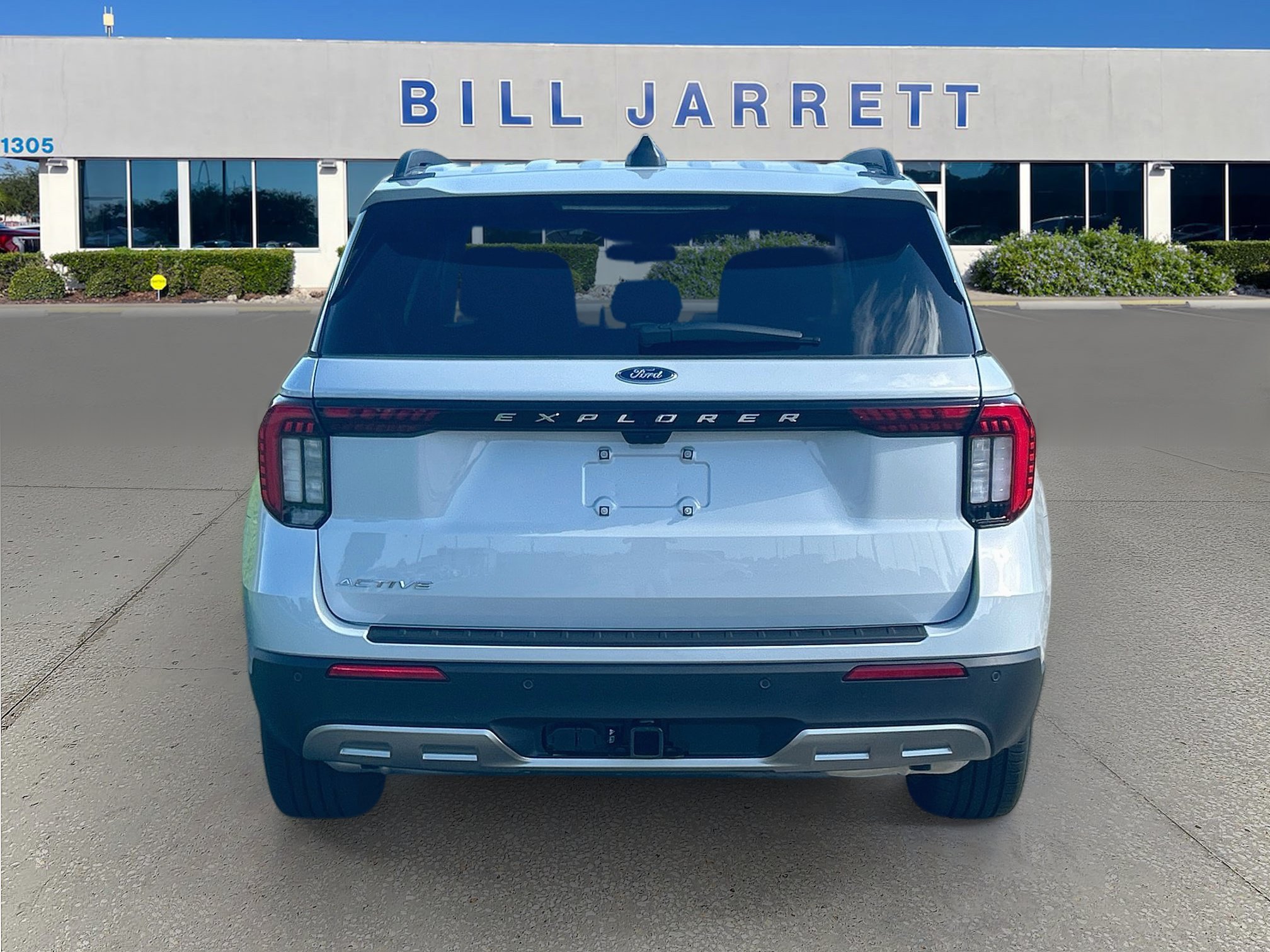 New 2026 Ford Explorer Active w/ Active Comfort Package RWD image 5